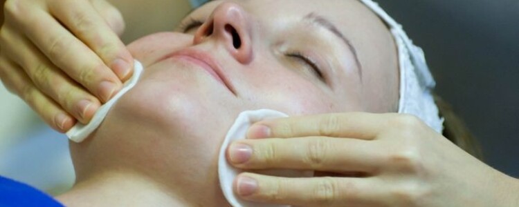 Обнаружено, что отпускаемые по рецепту опиоиды увеличивают риск падений, особенно у людей старше 85 лет