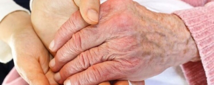 Кому нужна сиделка?