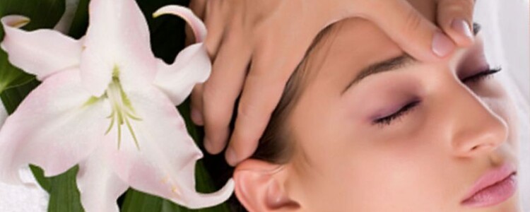 Исследование показало, что работникам на переднем крае борьбы с COVID требуется дополнительная поддержка в области психического здоровья