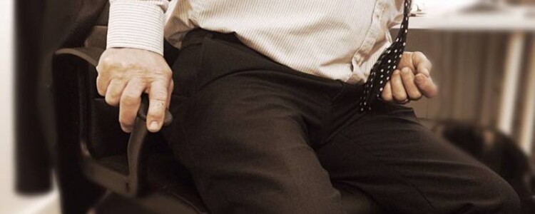 Трамп временно приостановил выдачу грин-карт, Сенат принял еще один законопроект о стимулах