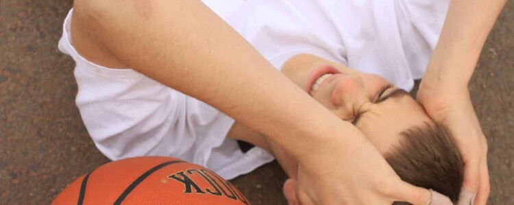 Лечение редких случаев свертывания крови в головном мозге после вакцинации против COVID-19