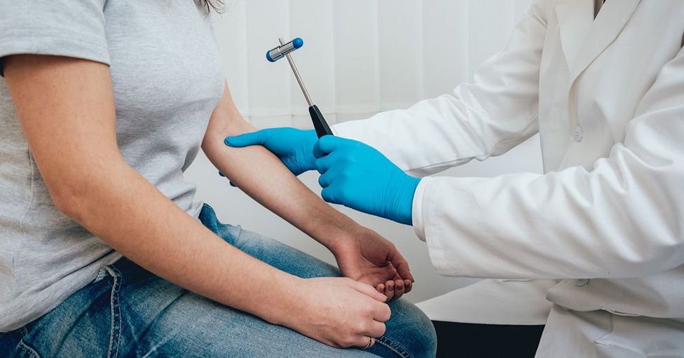 Забота о здоровье мозга: 5 неоспоримых преимуществ обращения к неврологу