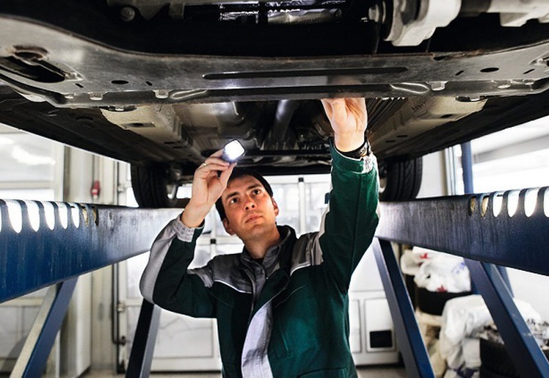 Что проверяется при техническом осмотре автомобиля?